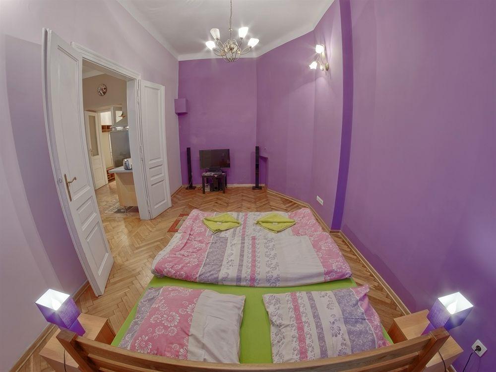 Hostel 70S Krakow Bagian luar foto
