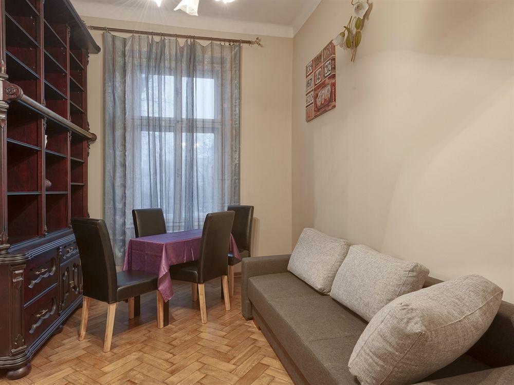 Hostel 70S Krakow Bagian luar foto