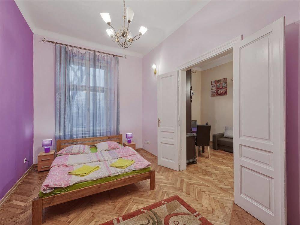 Hostel 70S Krakow Bagian luar foto