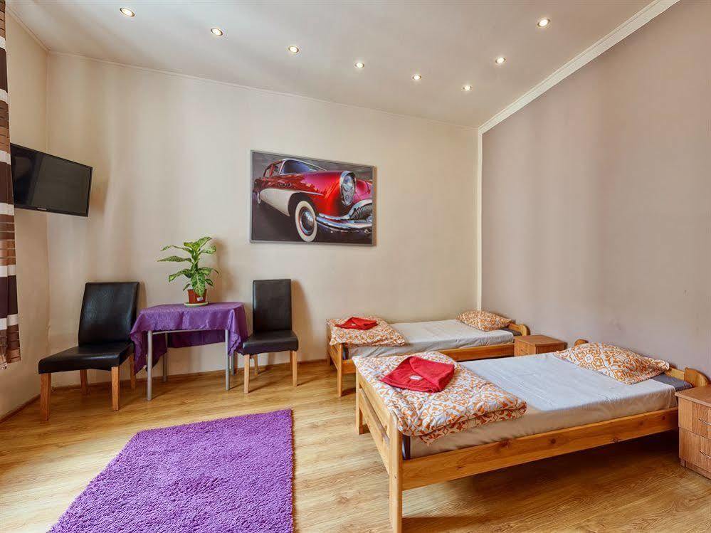 Hostel 70S Krakow Bagian luar foto