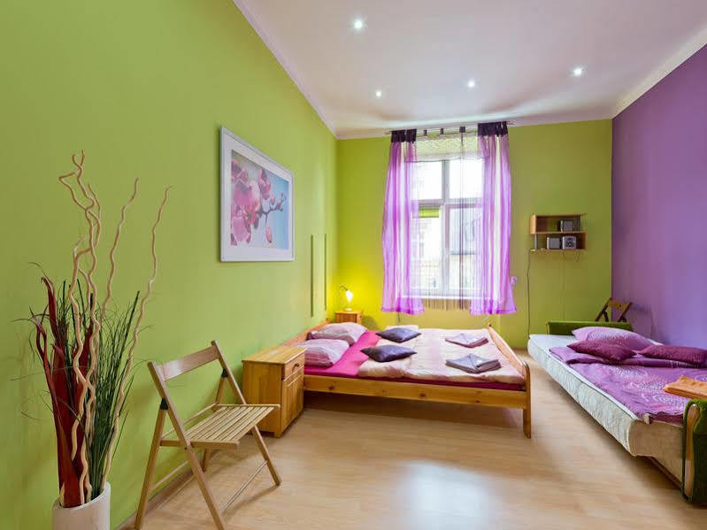 Hostel 70S Krakow Bagian luar foto